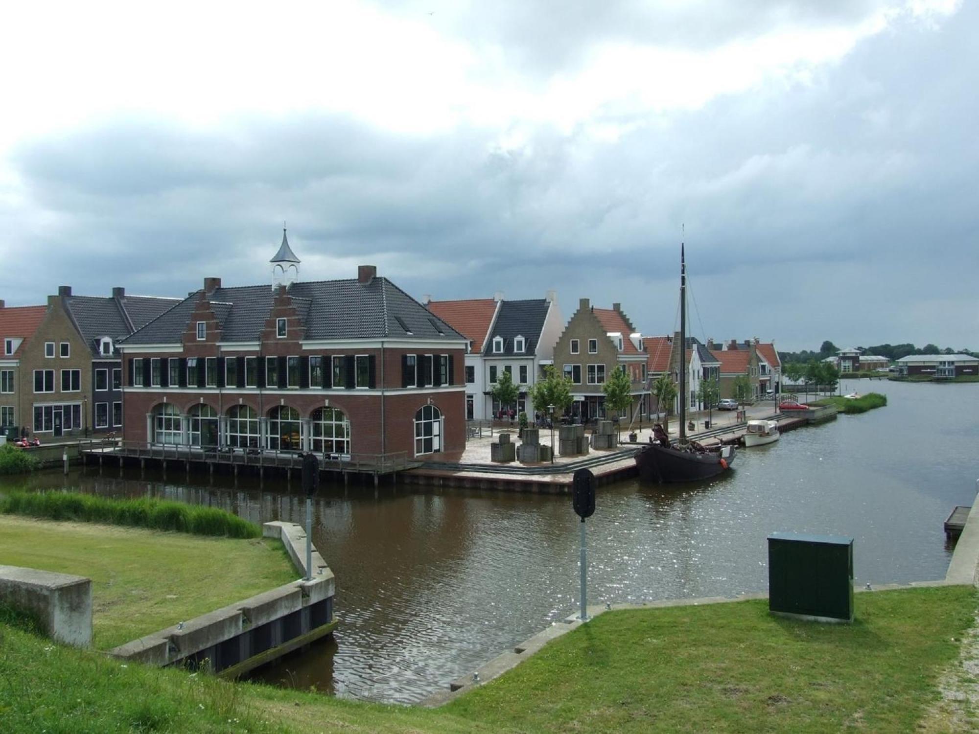 House Marijke With Winter Garden And Direct Access To The Lauwersmeer Anjum Exterior foto
